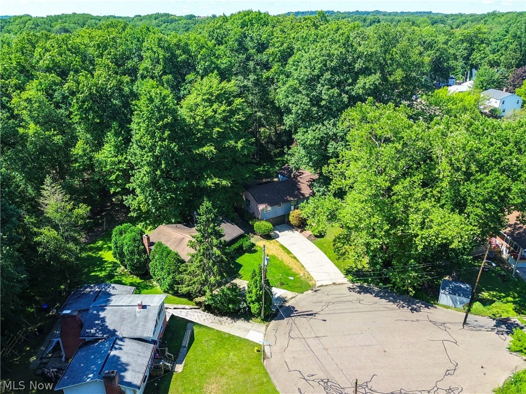 1512 Tiffany Circle Akron OH 44313