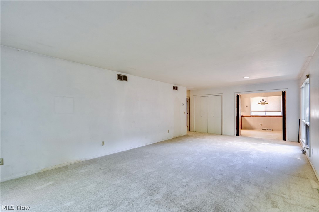 1512 Tiffany Circle Akron OH 44313