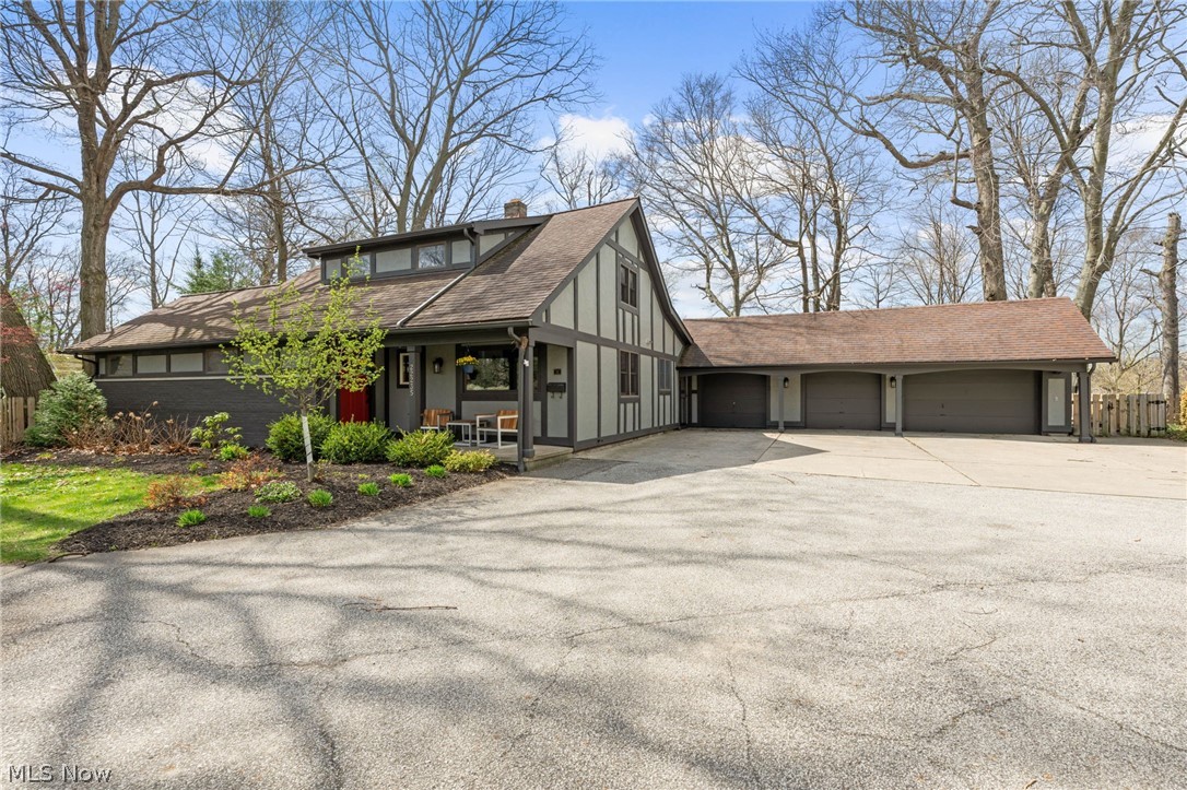 22235 Arbor Cliff Lane Rocky River OH 44116