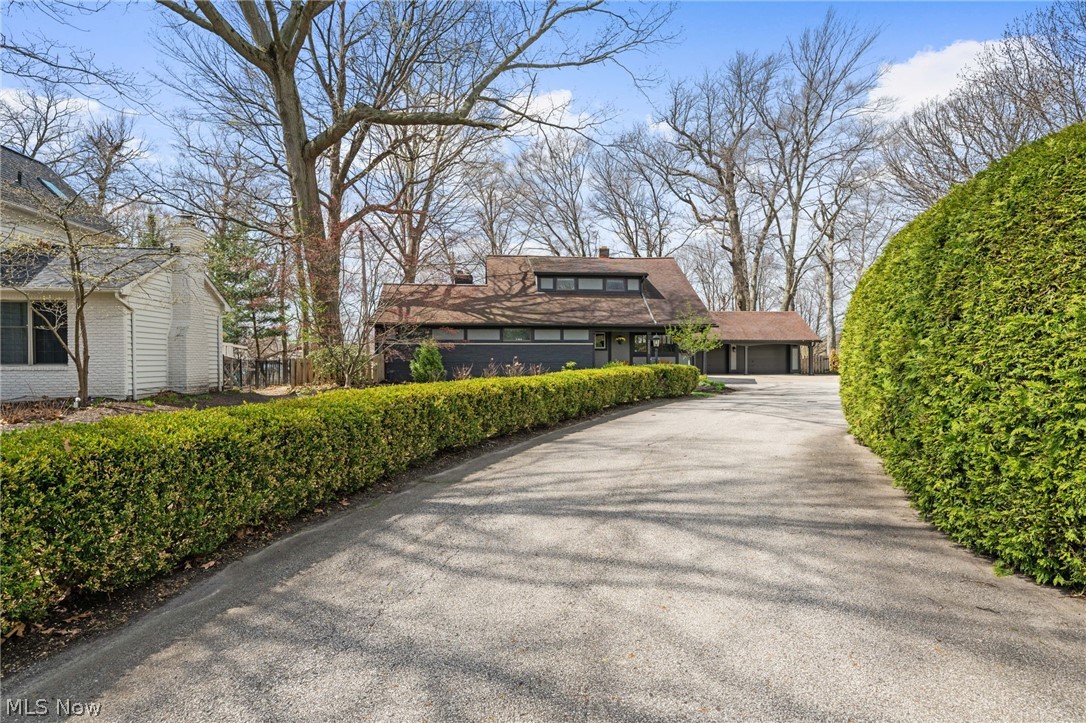 22235 Arbor Cliff Lane Rocky River OH 44116