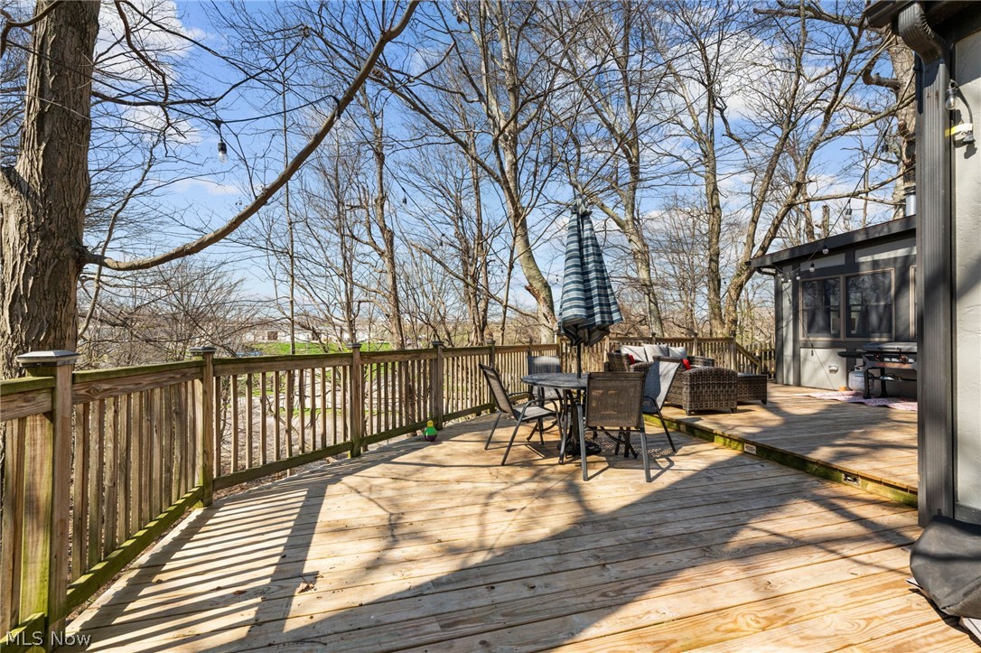 22235 Arbor Cliff Lane Rocky River OH 44116