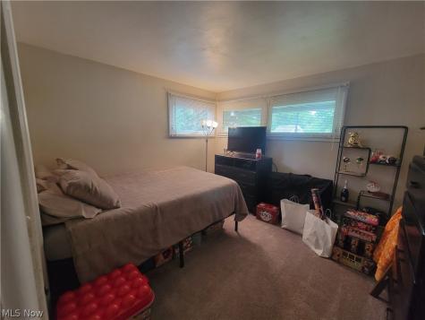 2250 Wichert Drive Cuyahoga Falls OH 44221