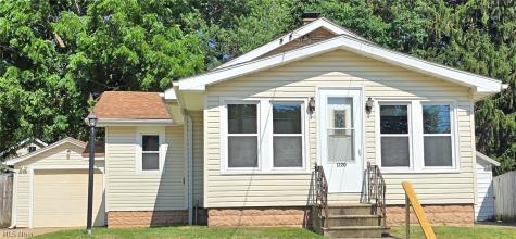 1220 Homedale Avenue NW Canton OH 44708