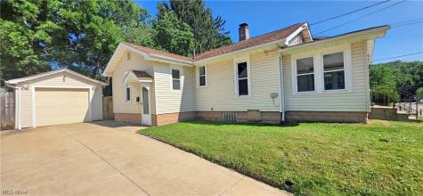 1220 Homedale Avenue NW Canton OH 44708