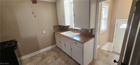 1220 Homedale Avenue NW Canton OH 44708