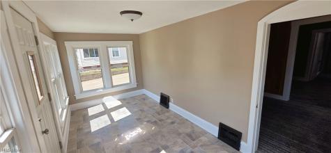 1220 Homedale Avenue NW Canton OH 44708