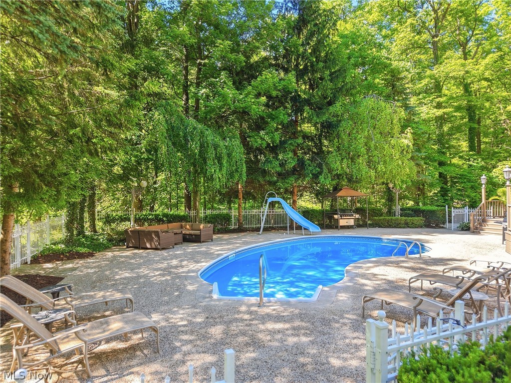 5360 Som Center Road Solon OH 44139