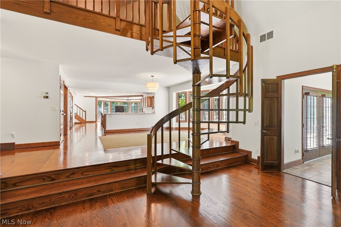 5360 Som Center Road Solon OH 44139