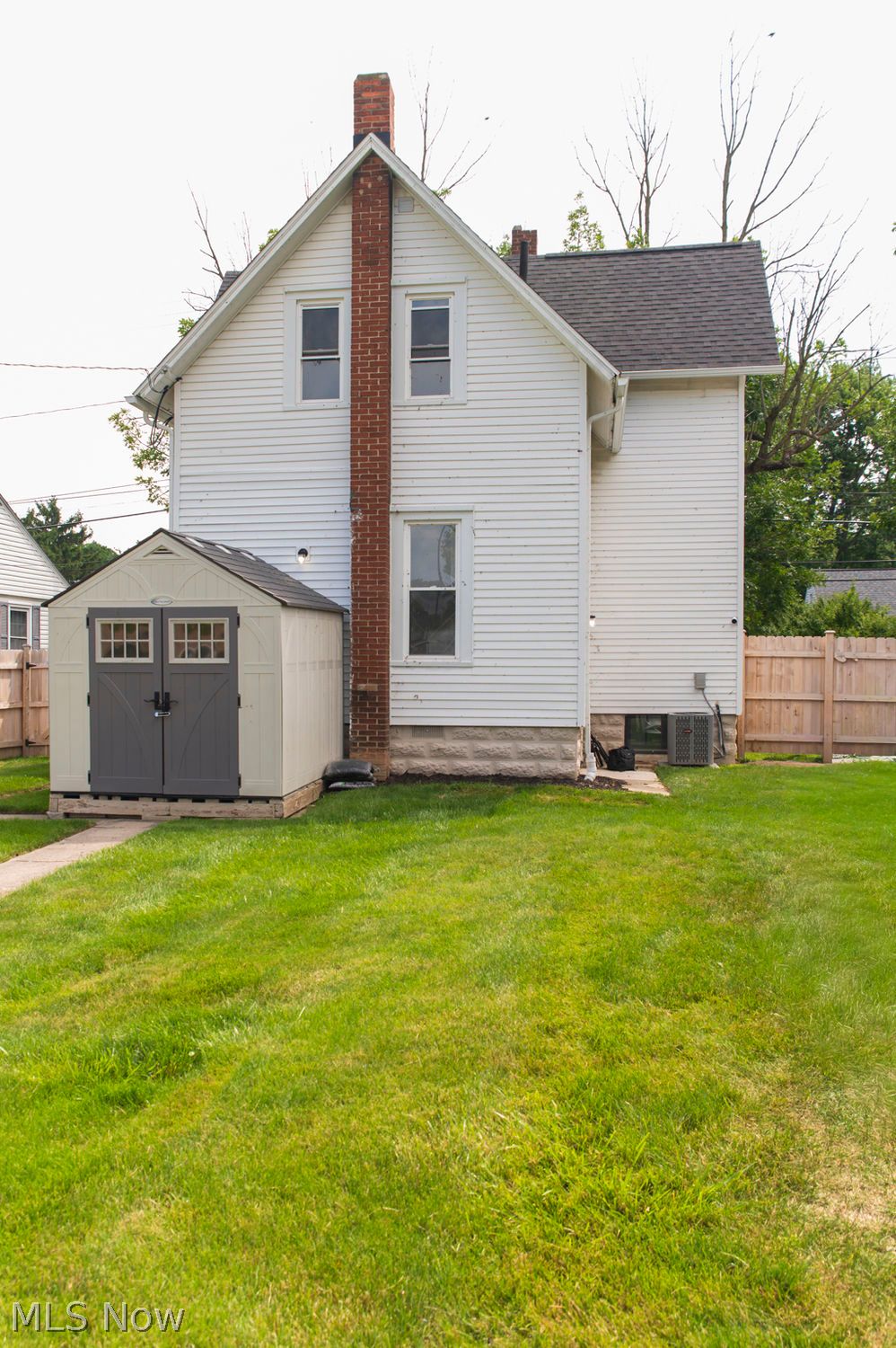 920 Douglas Street Vermilion OH 44089