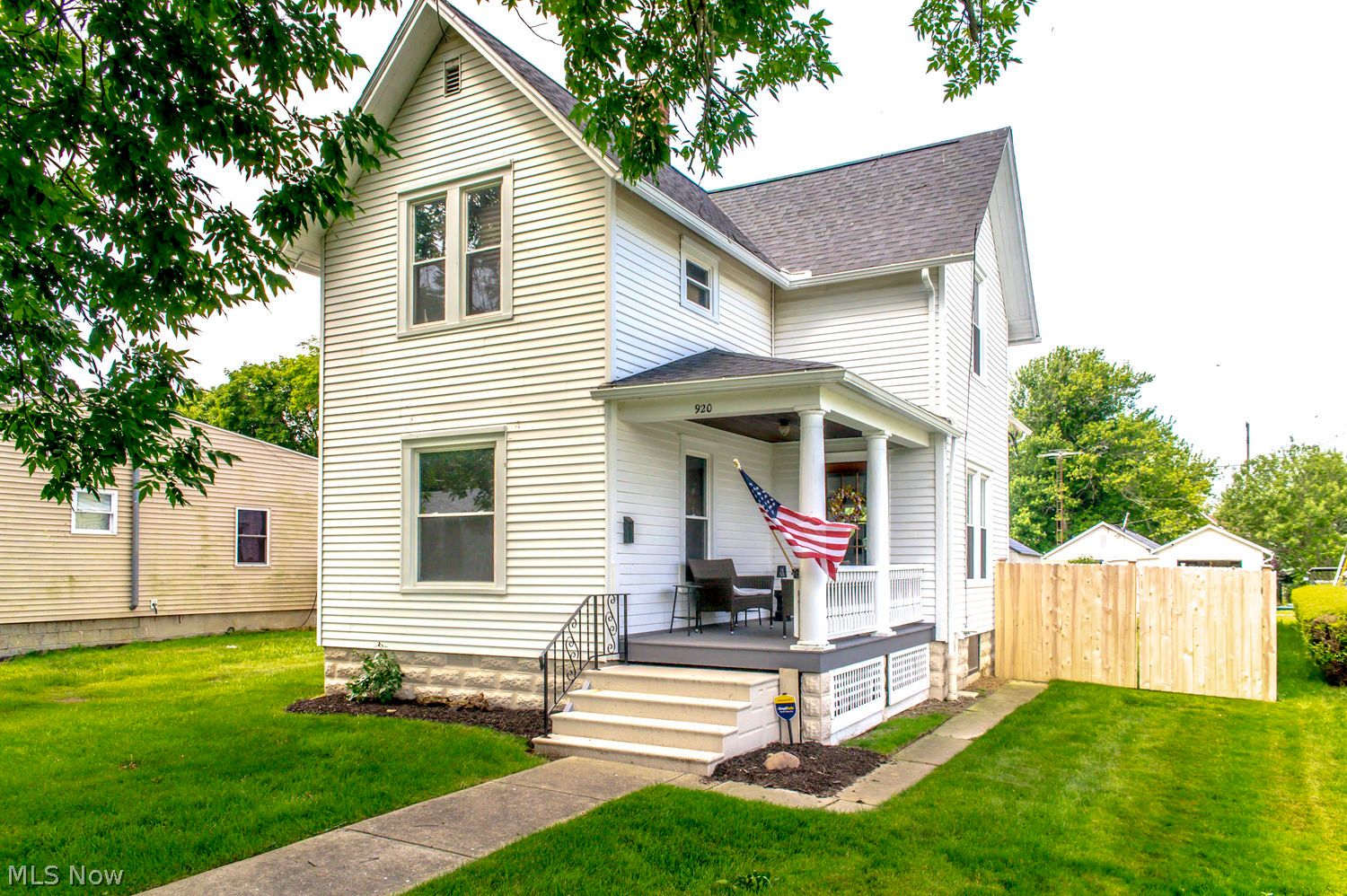 920 Douglas Street Vermilion OH 44089