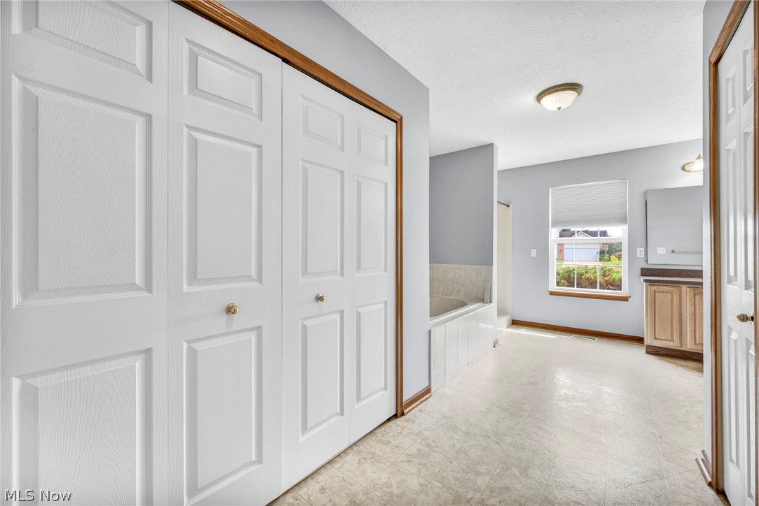 3810 Dugan Farms Perry OH 44081