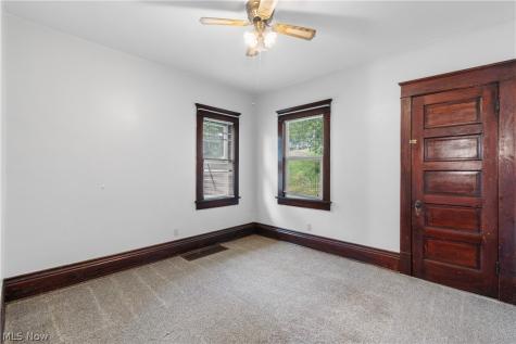 827 9th Street SW Massillon OH 44647