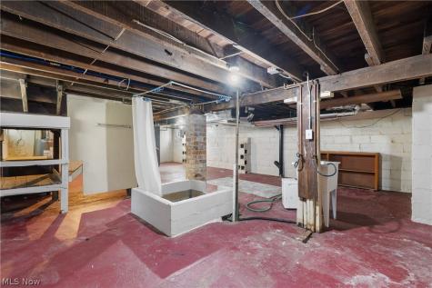 827 9th Street SW Massillon OH 44647