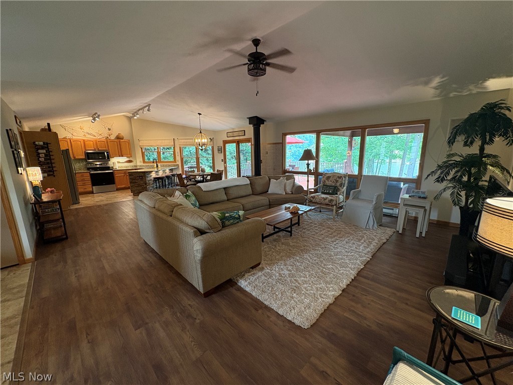 1091 Evening Star Drive Roaming Shores OH 44085