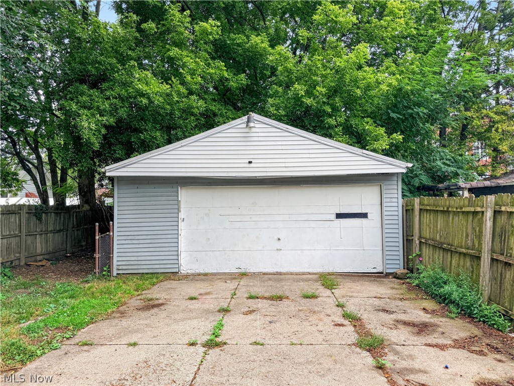 5910 Gilbert Court Cleveland OH 44102