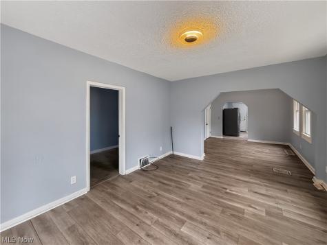 5910 Gilbert Court Cleveland OH 44102