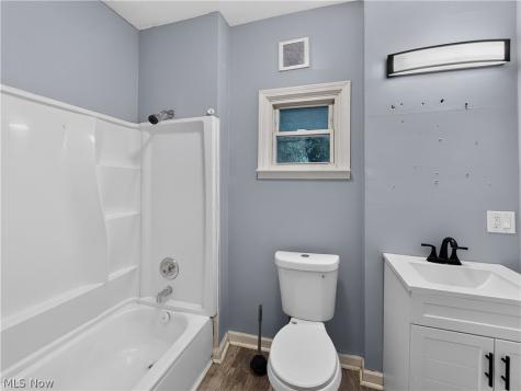 5910 Gilbert Court Cleveland OH 44102