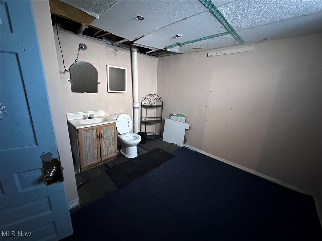 1046 Washington Avenue Lorain OH 44052