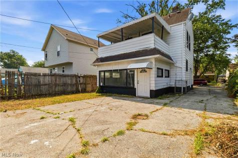 12904 Brookfield Avenue Cleveland OH 44135