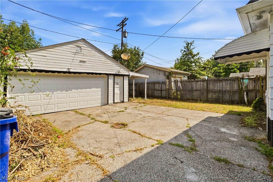 12904 Brookfield Avenue Cleveland OH 44135