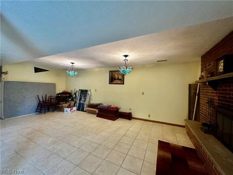 112 Berry Lane Marietta OH 45750
