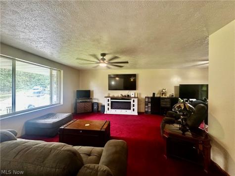 112 Berry Lane Marietta OH 45750