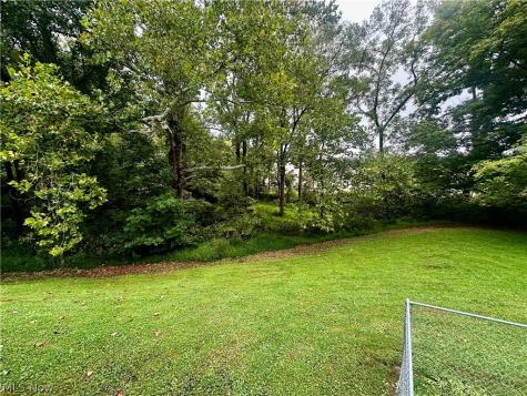 112 Berry Lane Marietta OH 45750