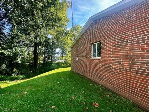 112 Berry Lane Marietta OH 45750