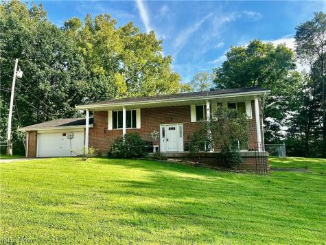 112 Berry Lane Marietta OH 45750