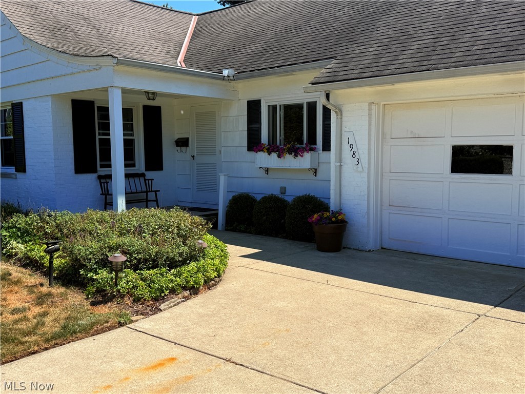 1983 Wynwood Drive Rocky River OH 44116