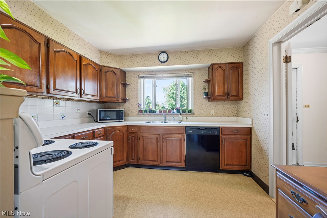 1983 Wynwood Drive Rocky River OH 44116
