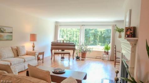 1983 Wynwood Drive Rocky River OH 44116