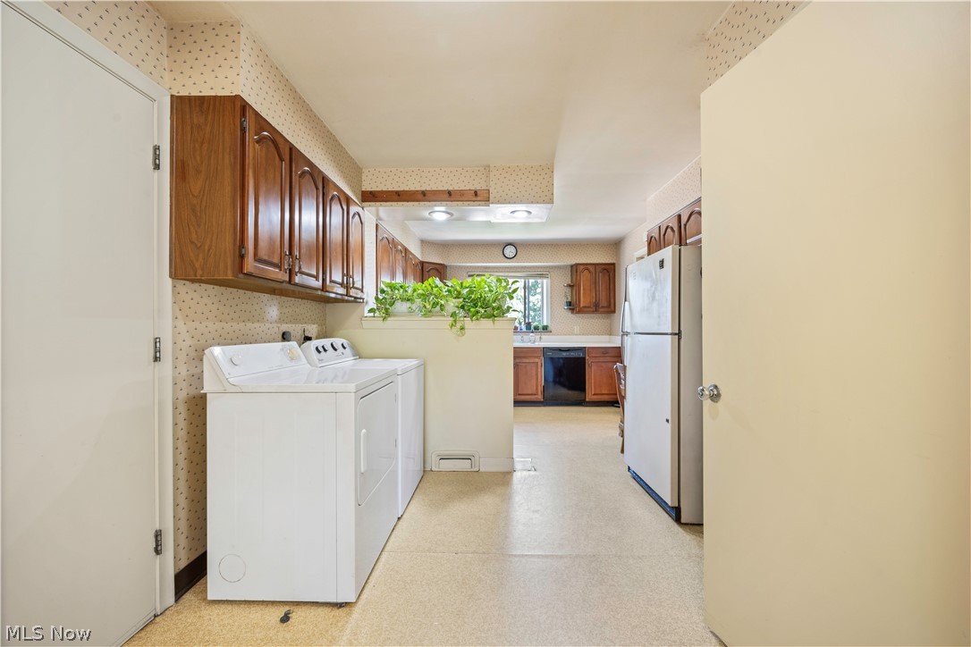 1983 Wynwood Drive Rocky River OH 44116