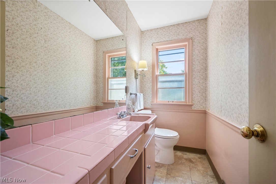 1983 Wynwood Drive Rocky River OH 44116