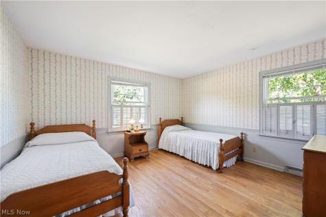 1983 Wynwood Drive Rocky River OH 44116