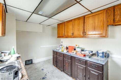 3694 E 143rd Street Cleveland OH 44120