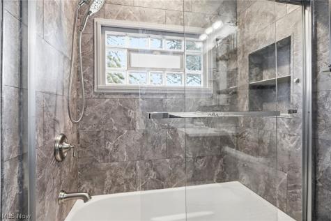 1824 Drenik Drive Wickliffe OH 44092