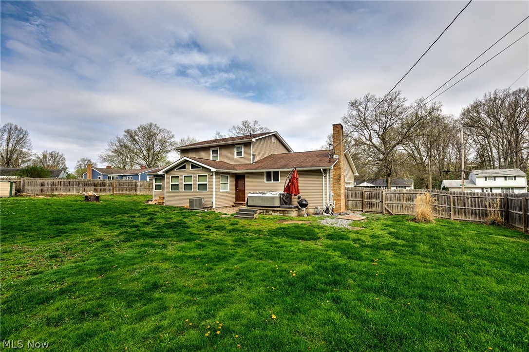 2204 Southeast Boulevard Salem OH 44460
