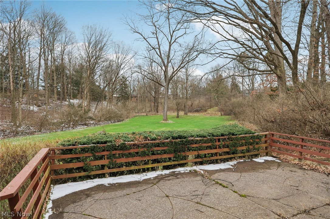 7448 Amber Lane Brecksville OH 44141