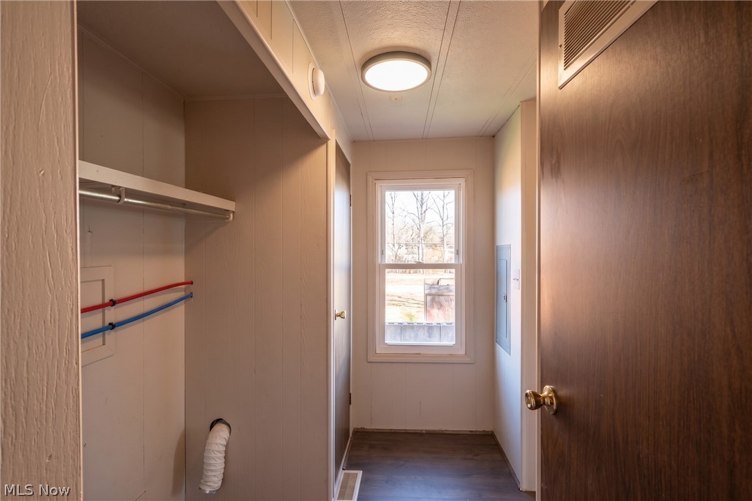 205 E High Street Flushing OH 43977