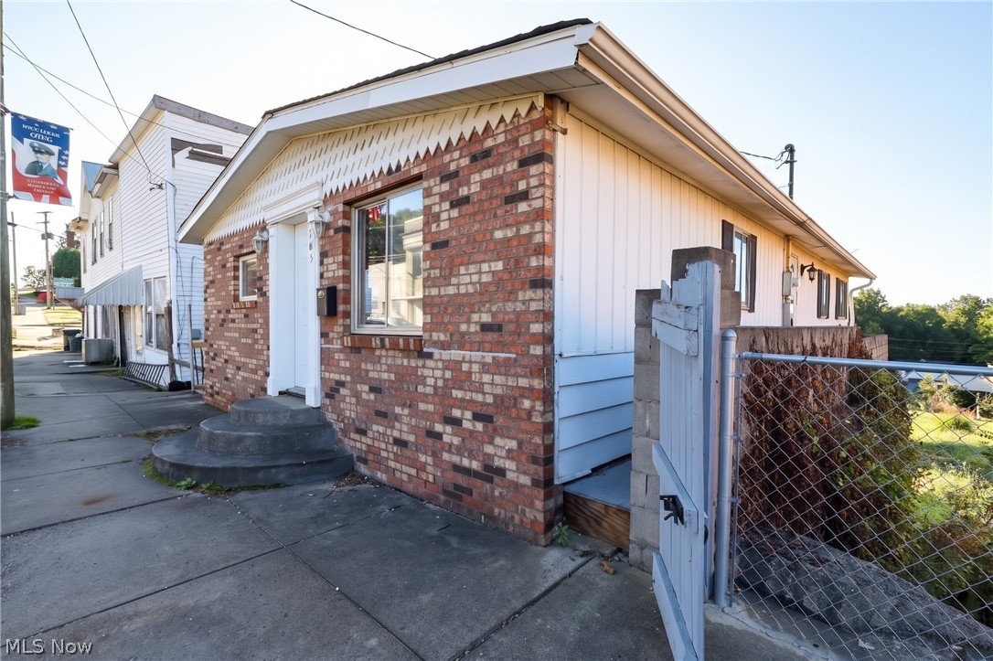 205 E High Street Flushing OH 43977