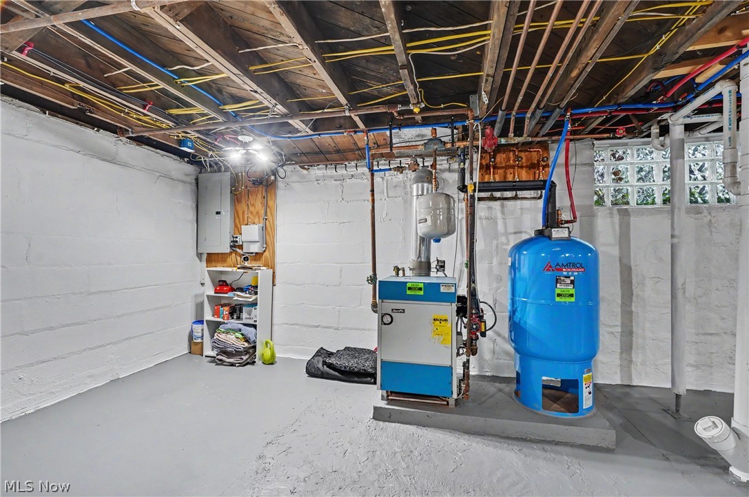 204 Water Street Chardon OH 44024