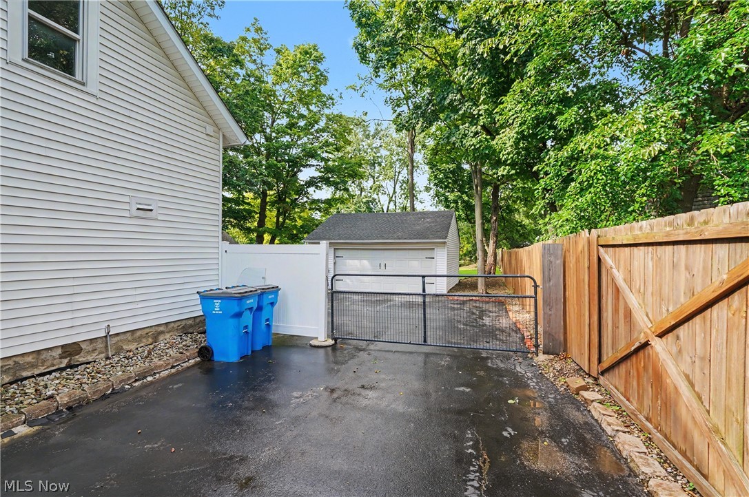204 Water Street Chardon OH 44024