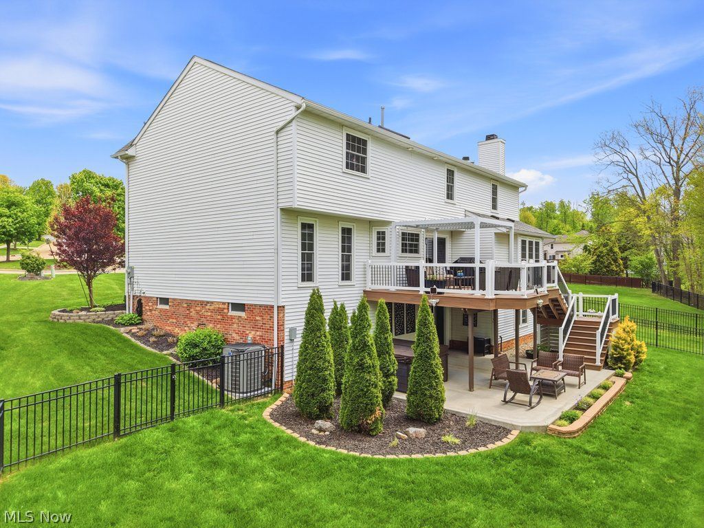 152 Mccleary Court Sagamore Hills OH 44067