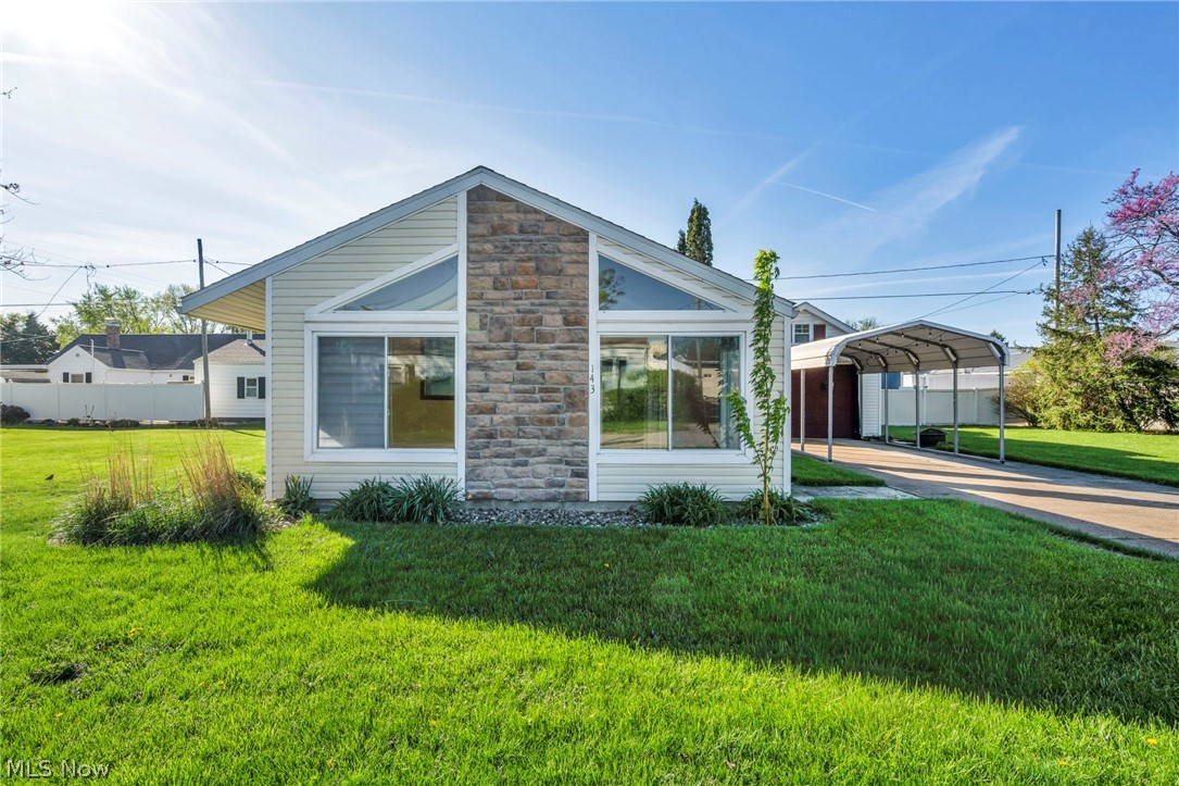 143 Oneida Trail Sandusky OH 44870