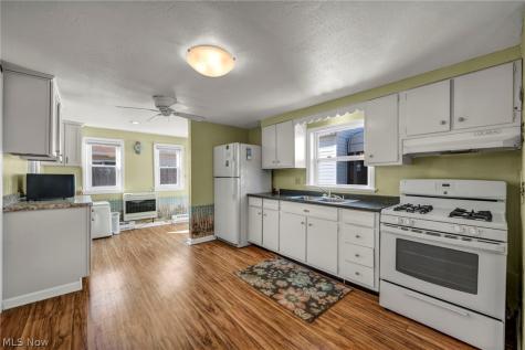 143 Oneida Trail Sandusky OH 44870