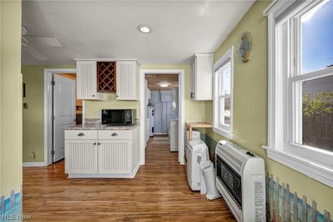 143 Oneida Trail Sandusky OH 44870
