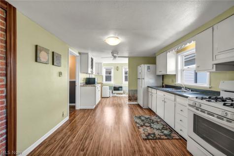 143 Oneida Trail Sandusky OH 44870