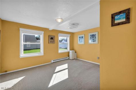 143 Oneida Trail Sandusky OH 44870