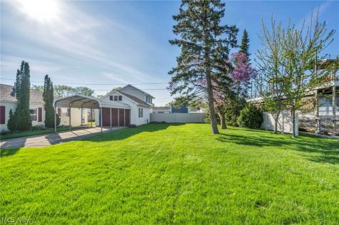 143 Oneida Trail Sandusky OH 44870
